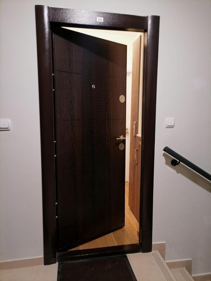 Apartman Ana นิส ภายนอก รูปภาพ