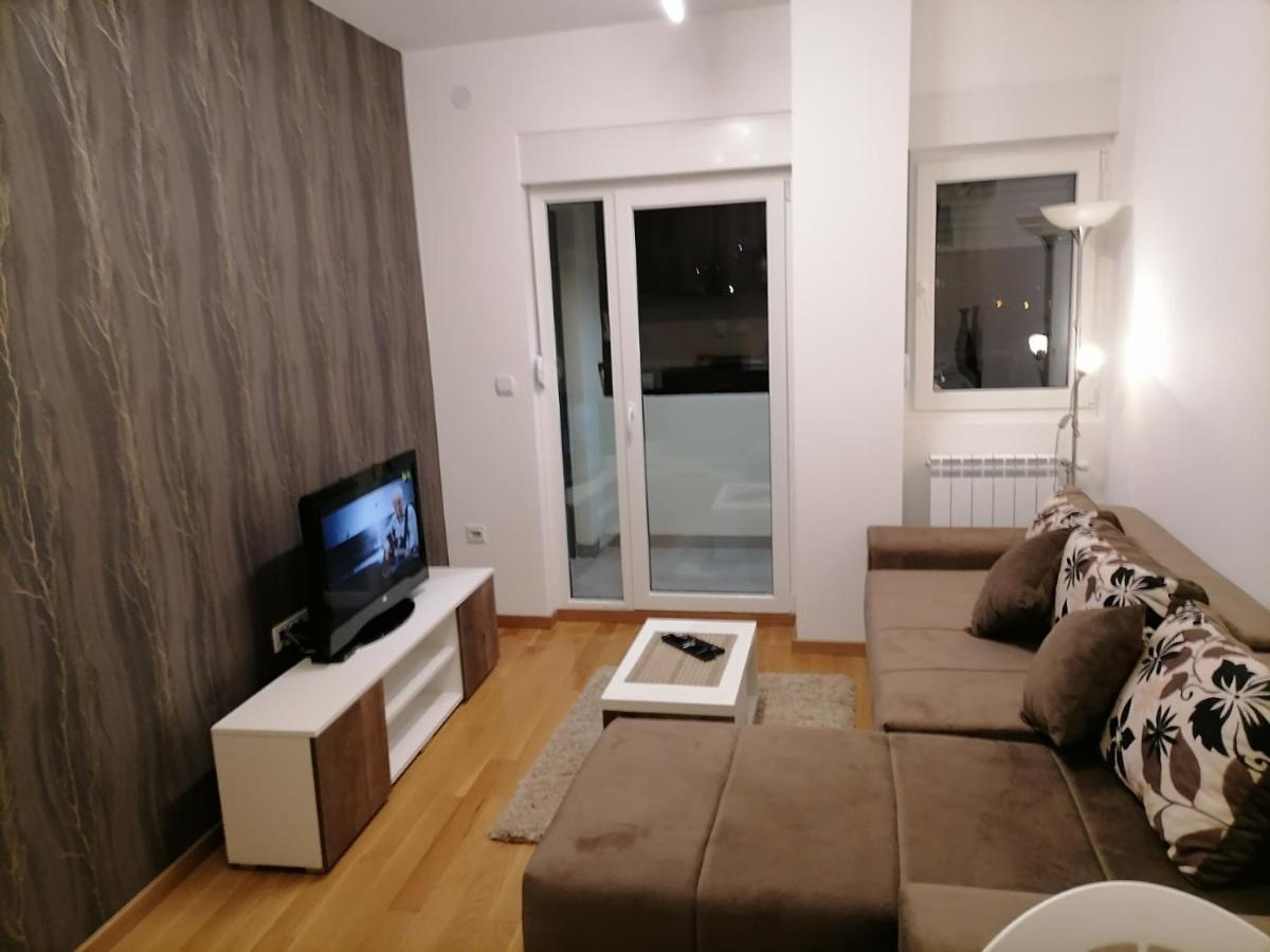 Apartman Ana นิส ภายนอก รูปภาพ